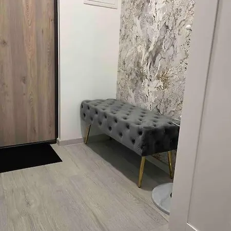 M&r * Klaipėda